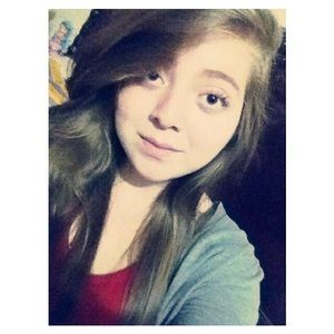 Meet your Posher, Gabriela