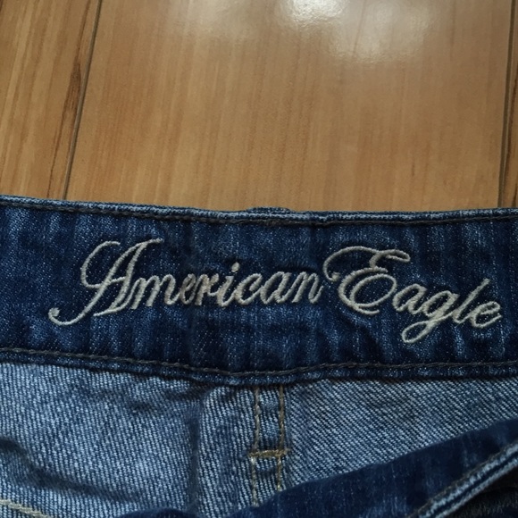 AE Denim Shorts - Picture 3 of 4