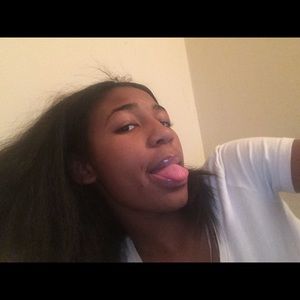 Meet your Posher, Mya