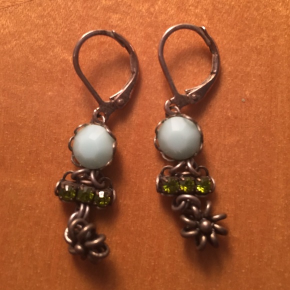 Cute earrings 💗💜💗