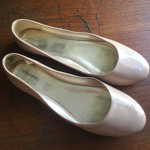 Nude flats plain size 9.5