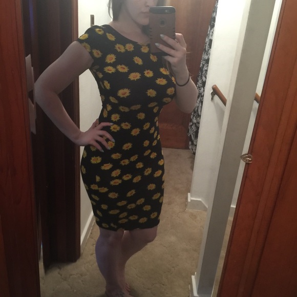 Love J Sunflower Backless Dress