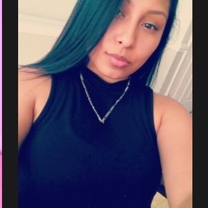 Meet your Posher, Mitzi