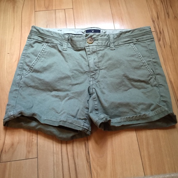 AE Shorts - Picture 1 of 4