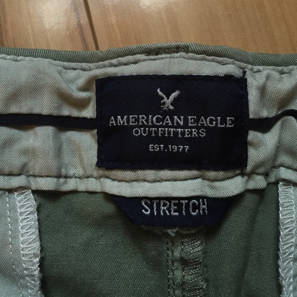 AE Shorts - Picture 3 of 4