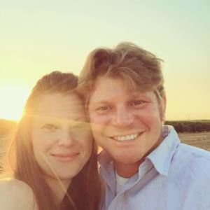 Meet your Posher, Nadin