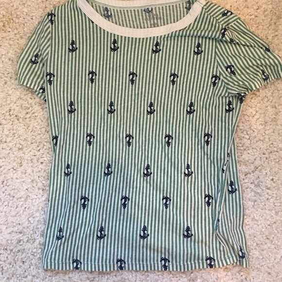 Urban outfitters t shirt
