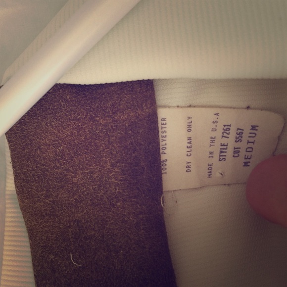 Blouse ecru brown outlined in black