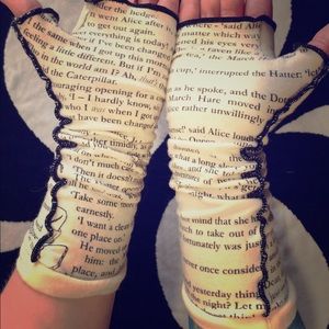 Alice in Wonderland Fingerless Gloves