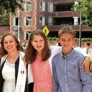 Meet your Posher, Kelly