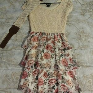 Rue 21 dress with belt
