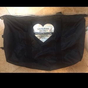 Victoria's Secret weekend bag