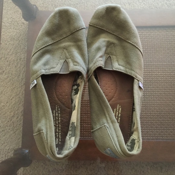 Army Green TOMS - RePosh!