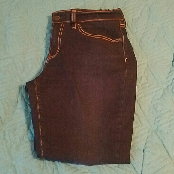 Jeans for the curvy lady!