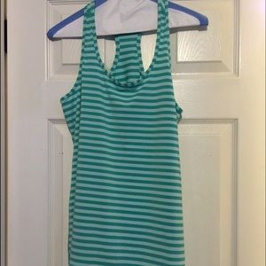 Brooks Tank Size Large
