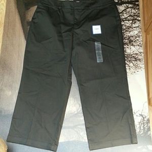 Docker Ideal Fit Capri