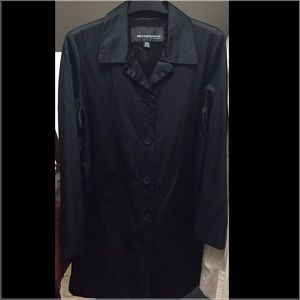 Weatherproof black trench coat!
