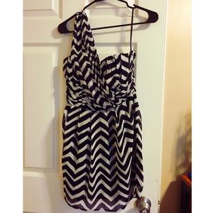 Cute dress👗 new with tag!!