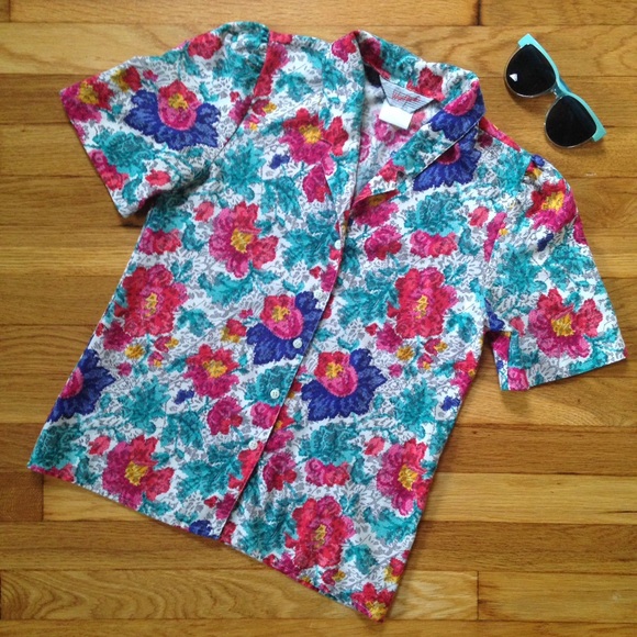 Vintage floral blouse! Jewel tones.