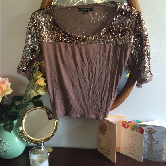 Brown sequinned top!