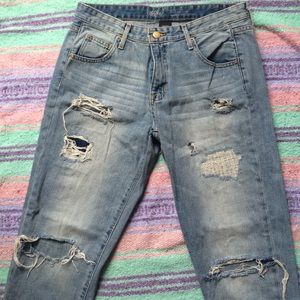 Light wash denim boyfriend jeans