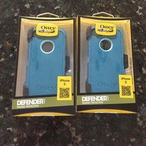 2 teal otterboxes