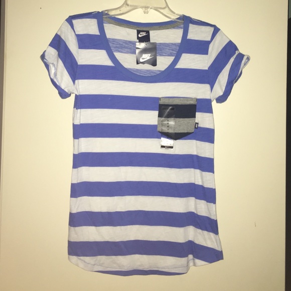 Nike Pocket Tee