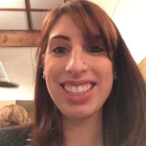 Meet your Posher, Lauren