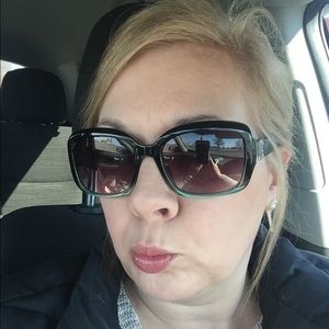 Meet your Posher, Joanne