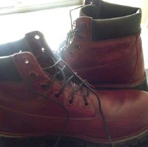 Burgendy/Maroon timberlands