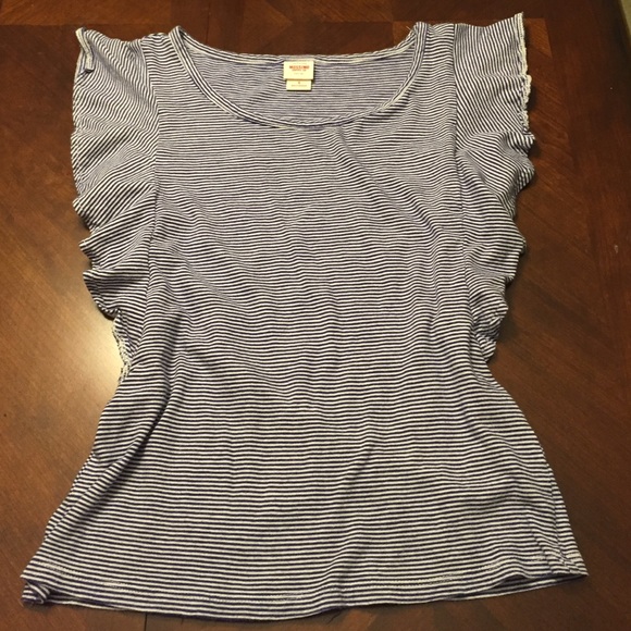 Navy and White flutter sleeve top