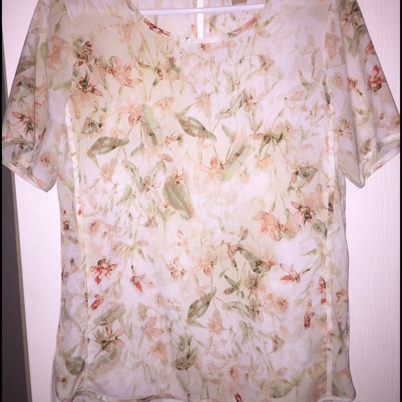 Floral Short Sleeve Blouse