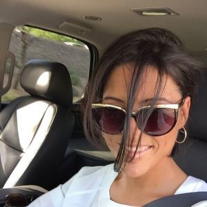 Meet your Posher, Jackie