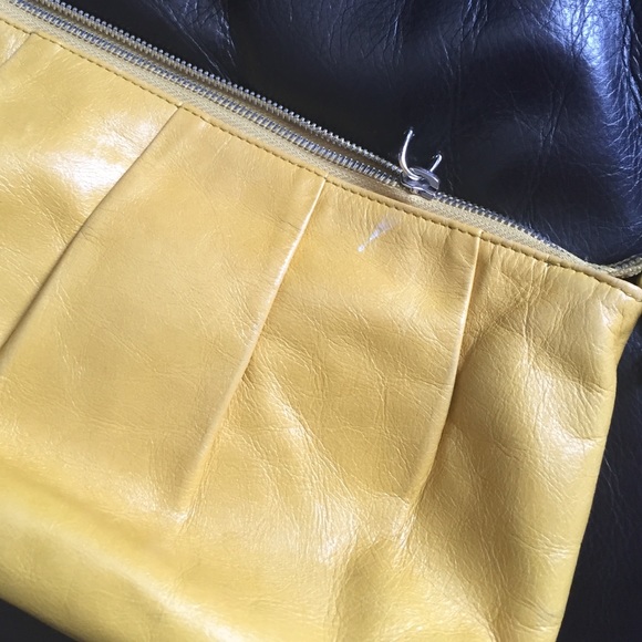 Yellow HOBO Purse - Picture 4 of 4
