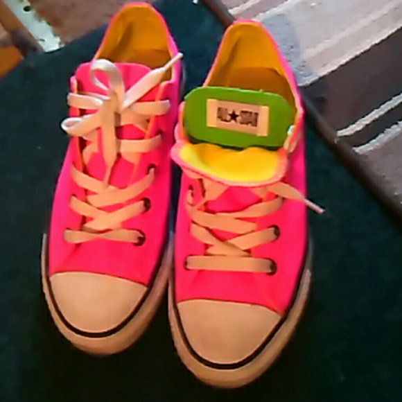 Neon pink converse girls size 3 womens 5.5