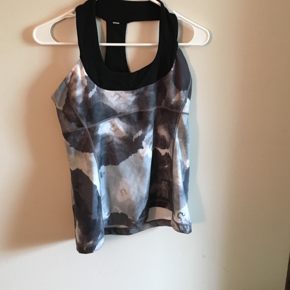Lulu lemon tank - great condition