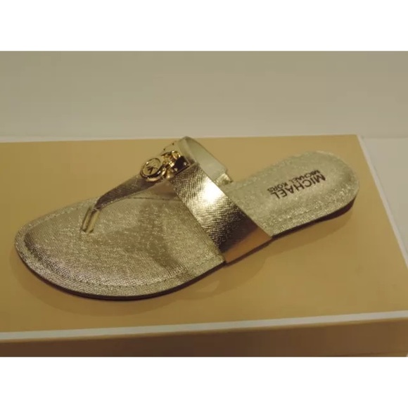 I'm looking for this in a sz 7