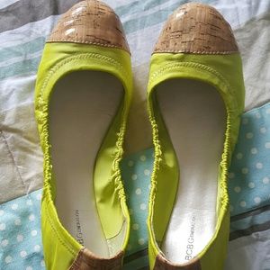 BCBGeneration - Yellow & Faux Cork Flats - Size 9