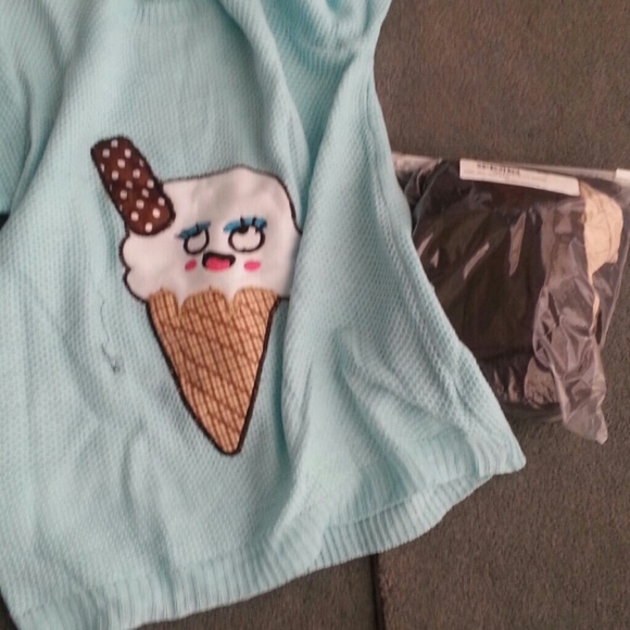 Sold bundle for vettamonroe