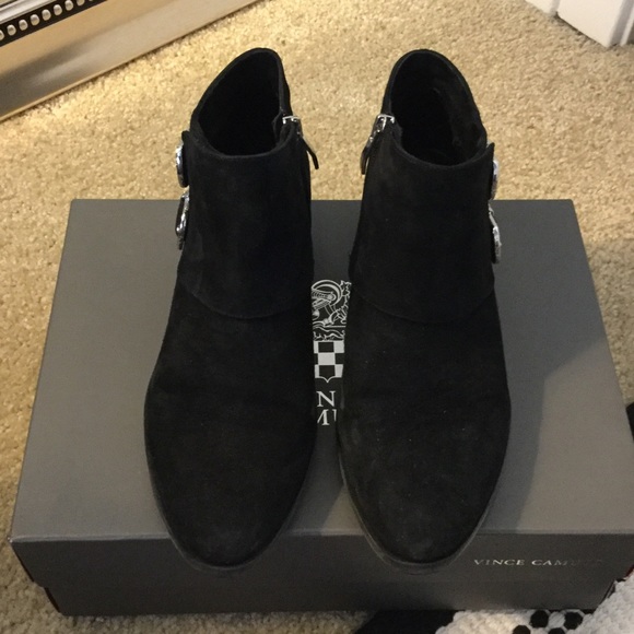 Vince Camuto Trapeez bootie. Black suede. Size 8. - Picture 2 of 4