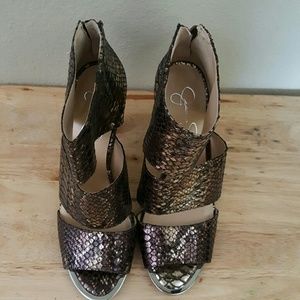 Jessica Simpson heels