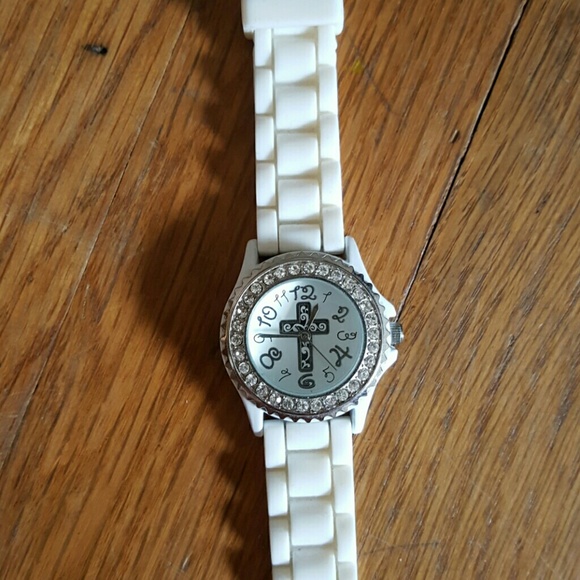 Watch.  Battery needed - Picture 2 of 2