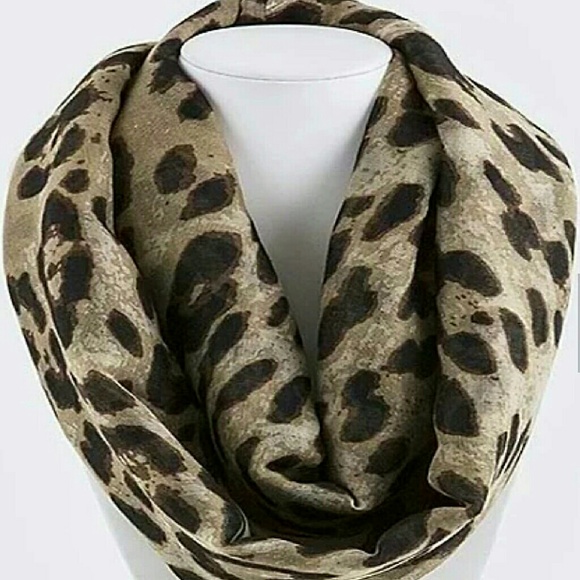 Animal print infinity scarf