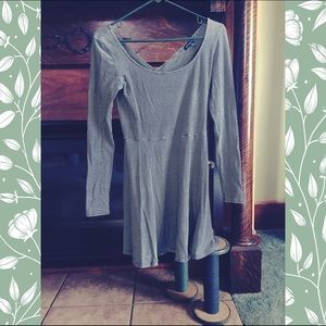 ❤American Eagle Cross back Striped Dress❤️