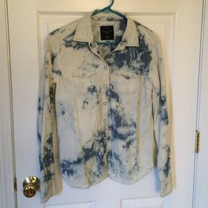 American Eagle acid wash denim button up