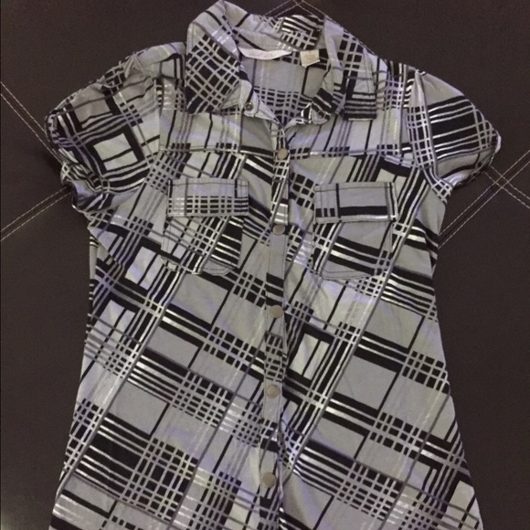 Black and gray snap up shirt