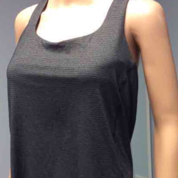 *sold on Ⓜ️*Lululemon tank