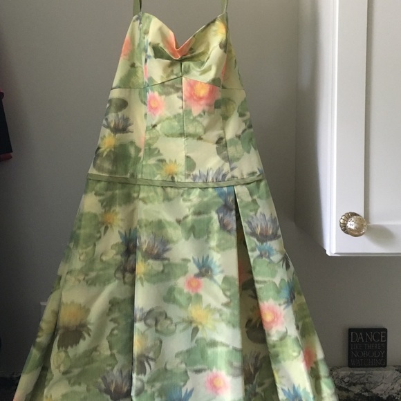 New! Siri silk dress