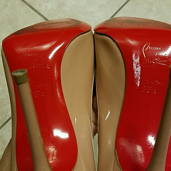 SOLD! Authentic Christian Louboutin Decollete 100 - Picture 3 of 4