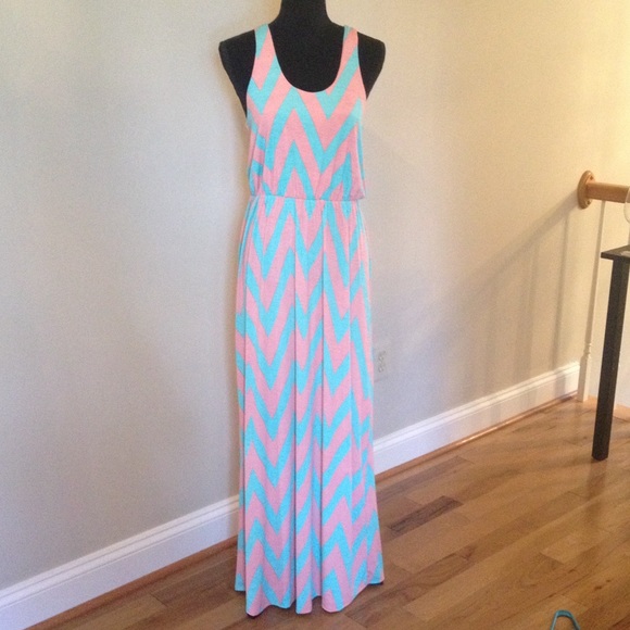 NWOT Teal and Blush Chevron Maxi Dress